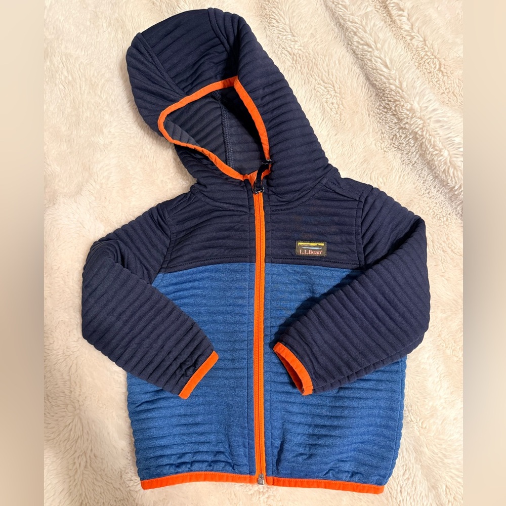 L.L. Bean Kids' Navy and Blue Air-light fill zip Jacket // Sz 2T